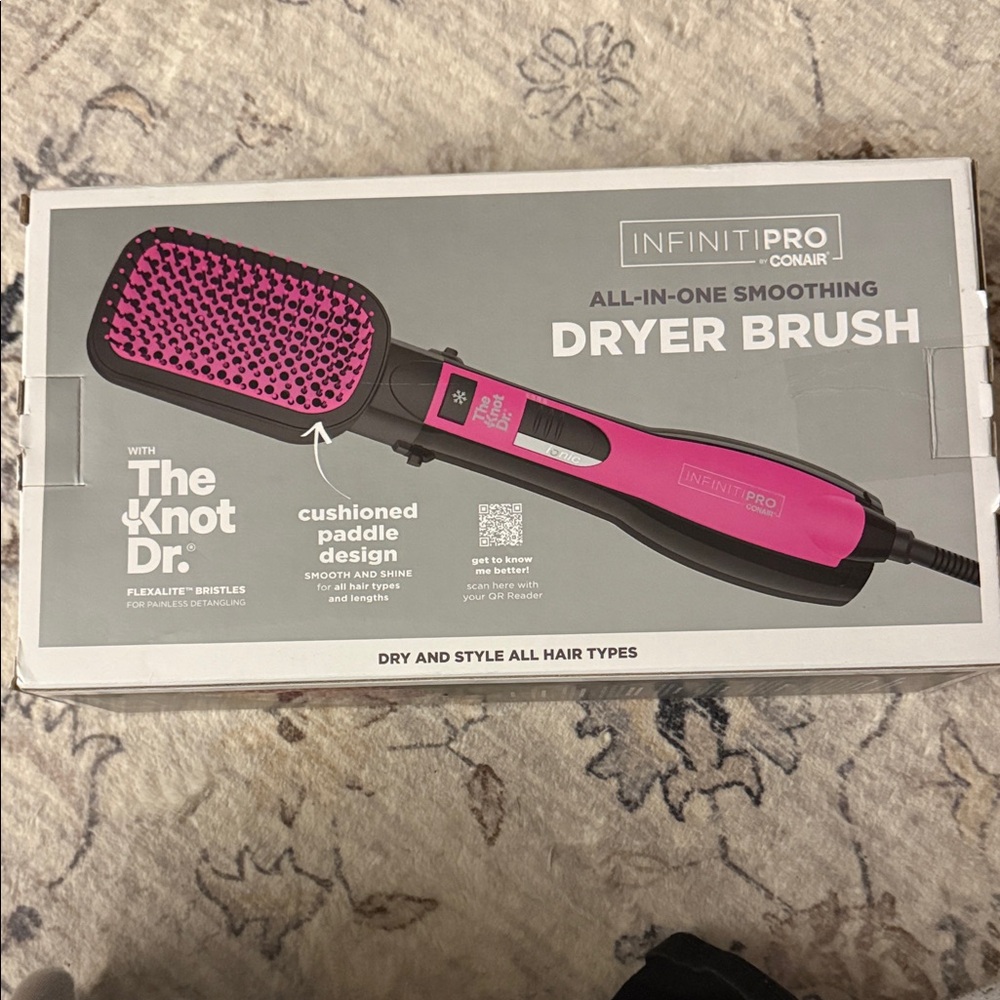 New The Knot Dr, InfinitiPro by Conair dryer brush
